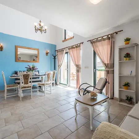 בית נופש Ferienhaus In Privlaka Mit Privatem Pool - B44223 פריבלאקה