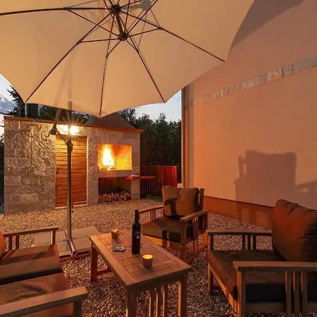 בית נופש Ferienhaus In Privlaka Mit Privatem Pool - B44223 פריבלאקה